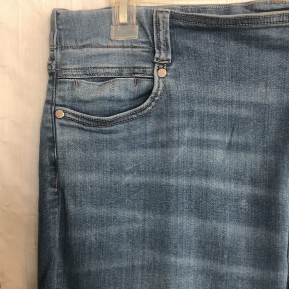 LIVERPOOL size 18W medium wash pull up jeggings straight skinny jeans pants - Picture 7 of 11